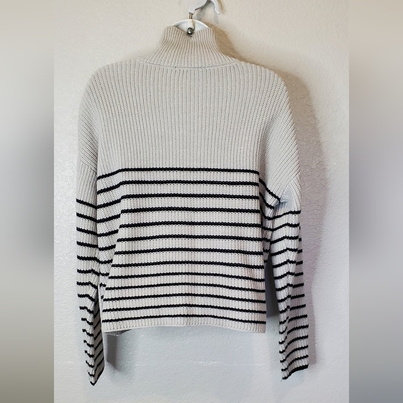 💚5/$25 TRUTH By Republic Striped Turtleneck Oversized Cozy Knit Sweater Small - Picture 6 of 9
